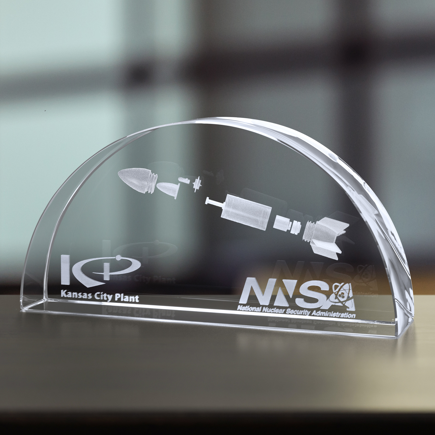 Arch Award, Optic