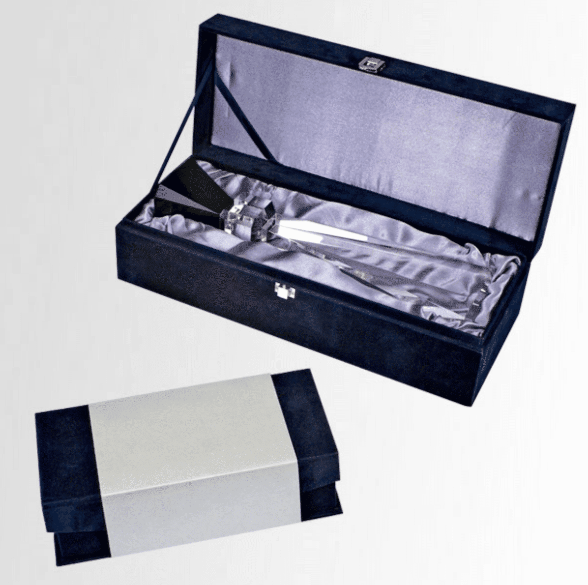 Ascent, Optic packaging